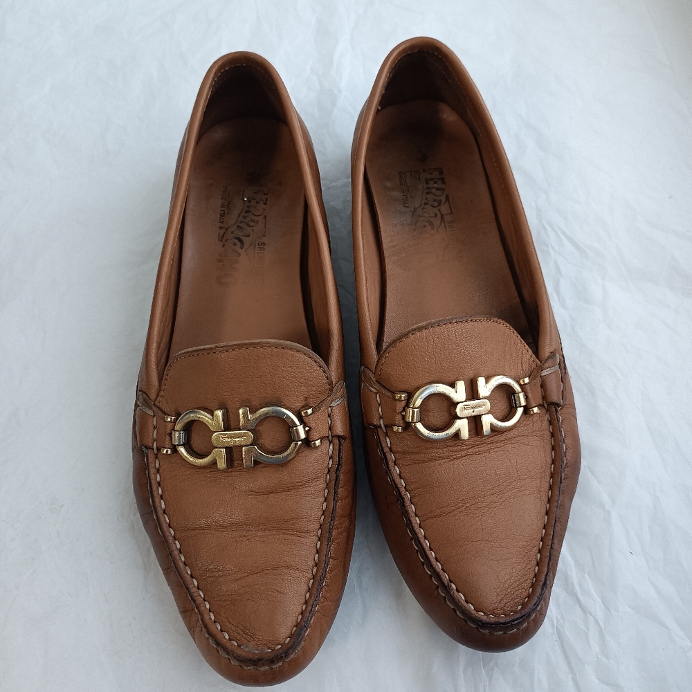 Salvatore Ferragamo gancini  Loafers size 7C